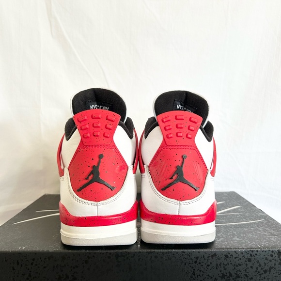 Jordan 4 Retro Red Cement size 8 DH6927-161 2023 PRE-OWNED with OG BOX - Picture 5 of 10